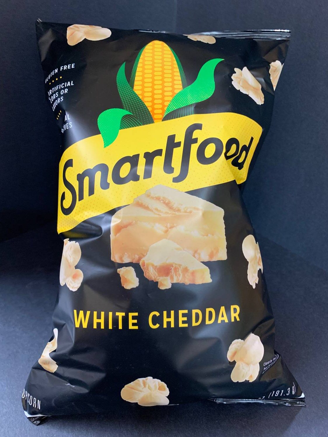 Popcorn-white cheddar